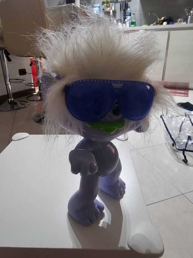Trolls DreamWorks Glitterific Guy Doll hasbro. 