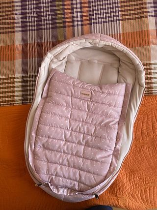 Saco bebe marca Mayoral para capazo