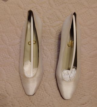 Zapatos, flores pelo y accesorios novia 