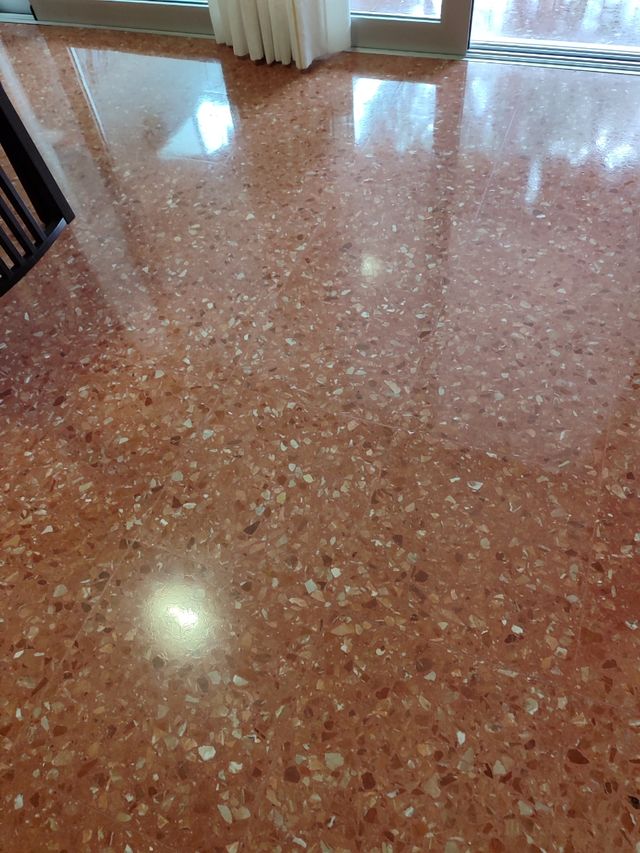 Pulidor de suelos en Barcelona