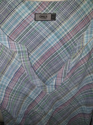 Camisa s estampado de cuadrado en tonos y de azul