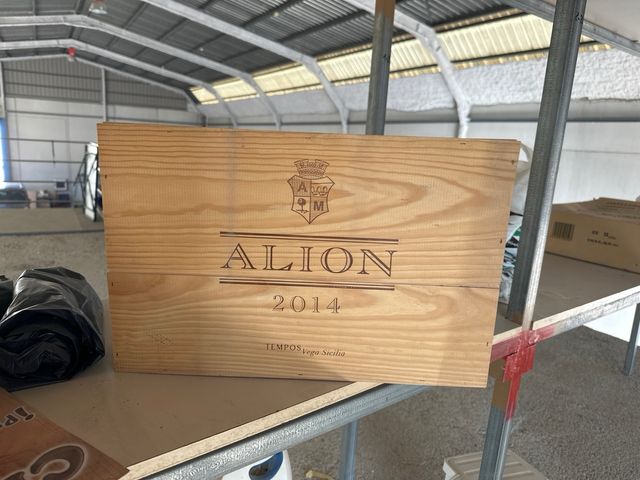 Cajas de madera de vinos