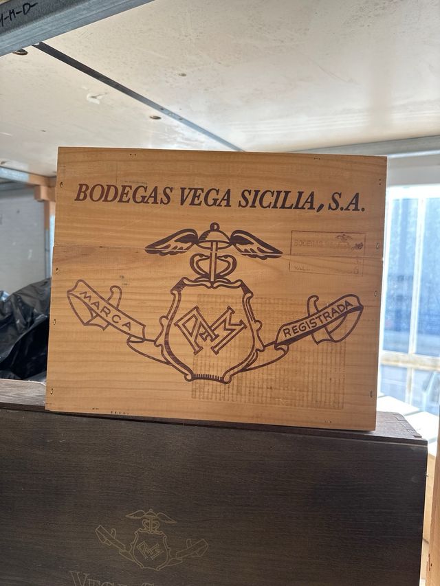 Cajas de madera de vinos