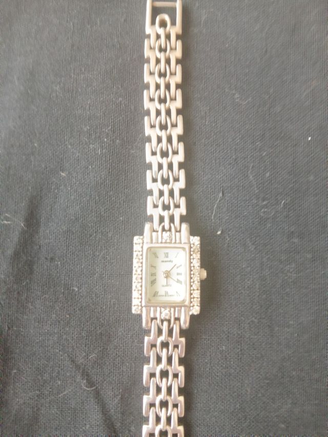 Reloj plata y circonitas