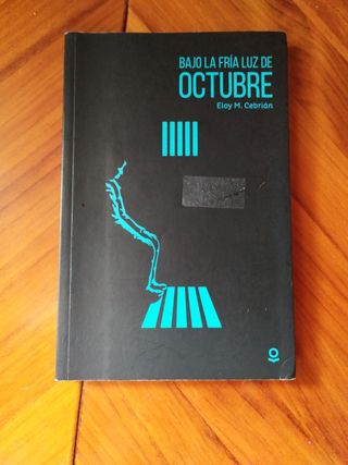 Bajo la fría luz de octubre 