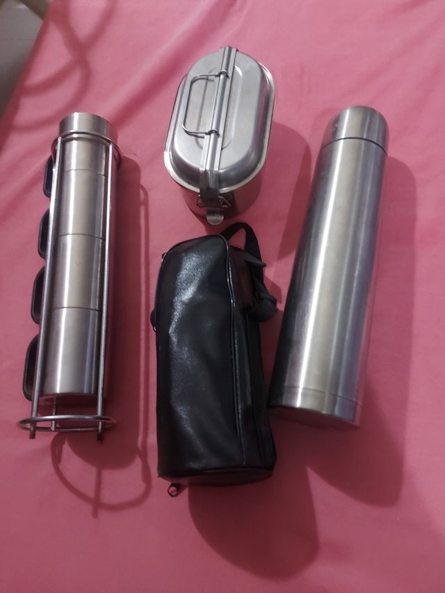 Tartera, termos y jarras