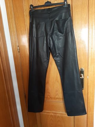 PANTALON ZARA PIEL SINTETICA