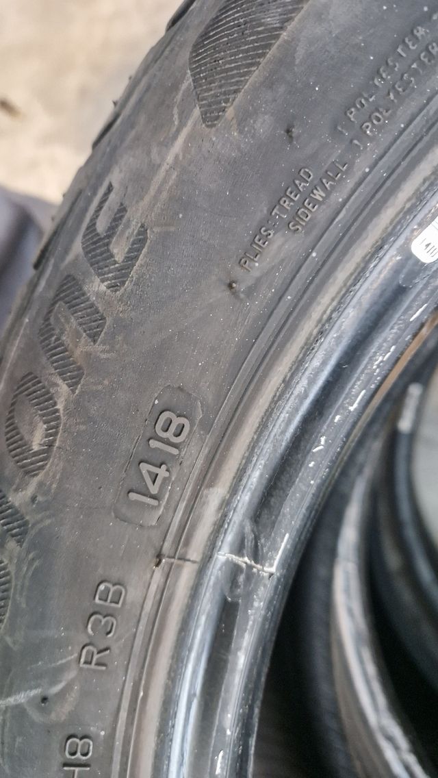Neumáticos 225/45 R17 Bridgestone