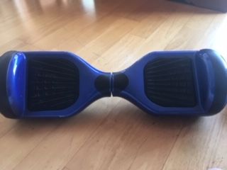 Hoverboard azul . Patín eléctrico