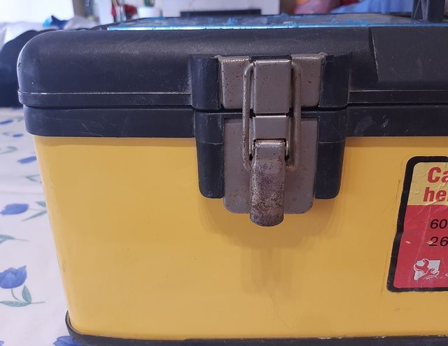 Caja de herramientas metalica