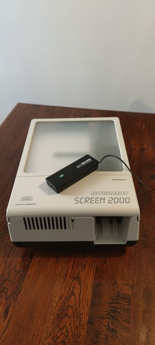 Proyector diapositivas BRAUN