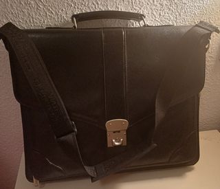 MALETÍN CLÁSICO/VINTAGE con CORREA