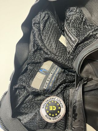 tuta damoto tecnica in pelle