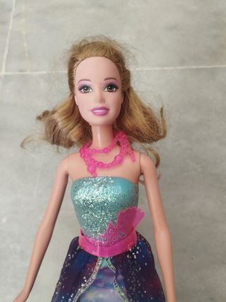Barbie La Puerta Secreta Sirena