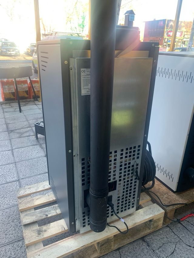 Estufa de Pellets Modelo POWER 10kw