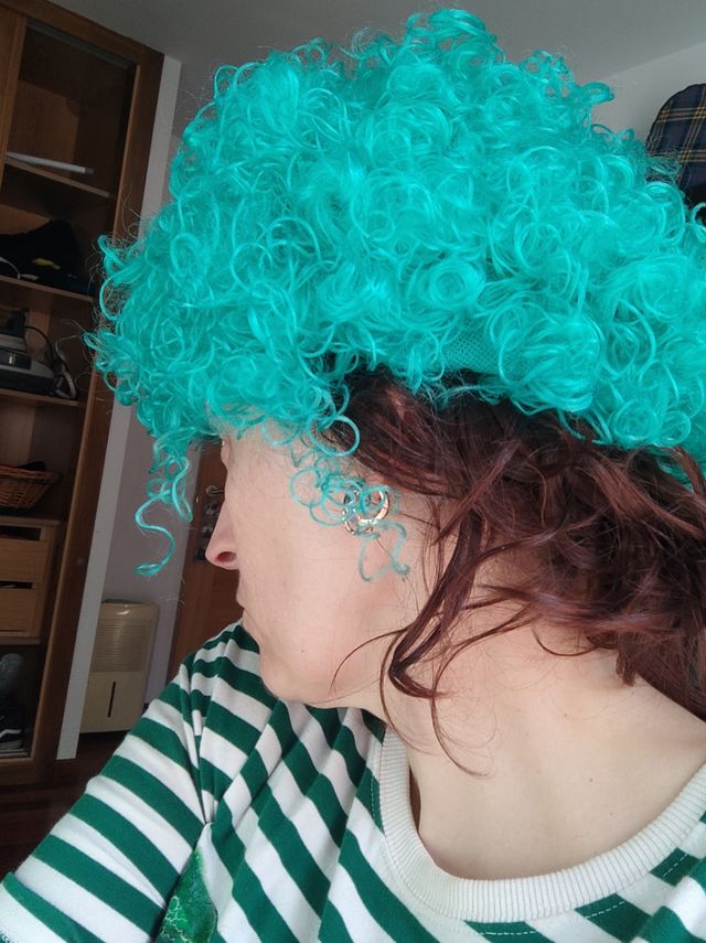 Peluca rizada verde para disfraz 🥸