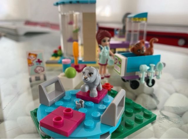 LEGO Friends Clinica Veterinaria nuevo