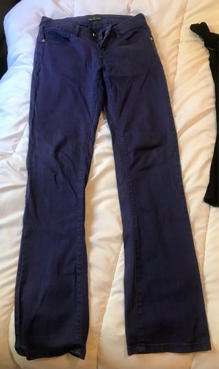 Pack vaquero, camiseta, suéter y falda