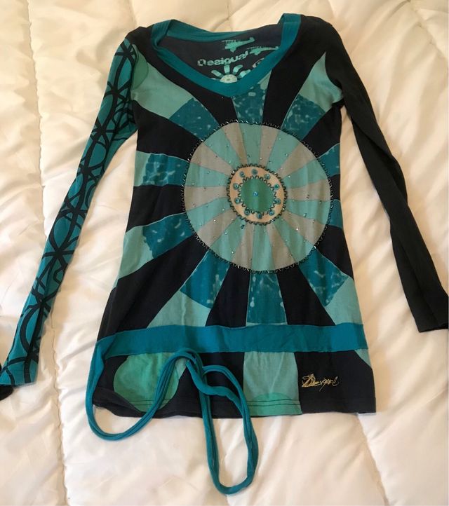 Pack vaquero, camiseta, suéter y falda