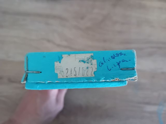 Abre cartas con lupa