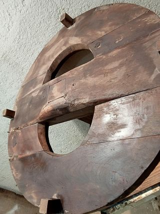 +100 AÑOS MESA CENTRO CASTAÑO RUEDA CARR