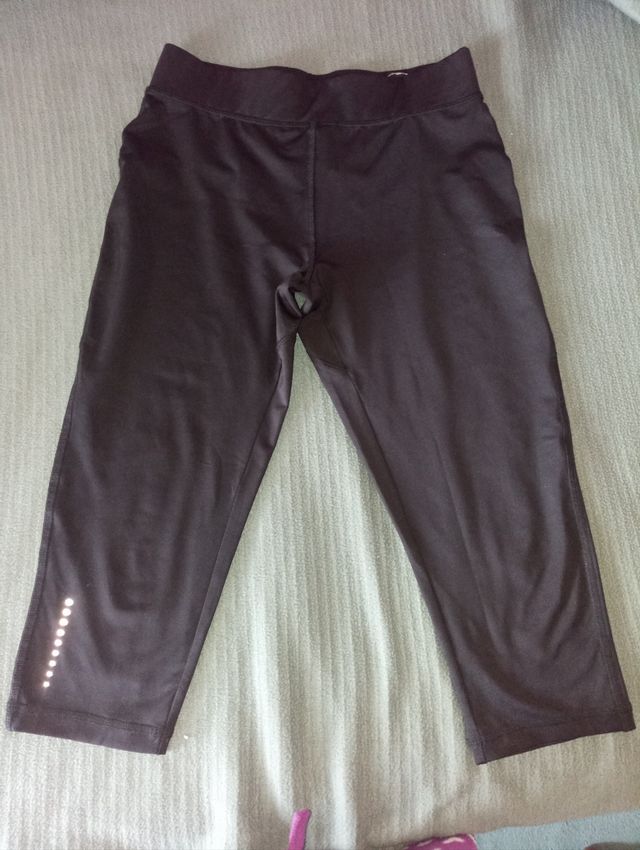 Pantalón corto deportivo