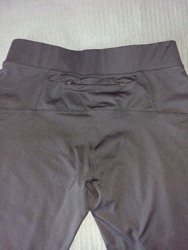 Pantalón corto deportivo