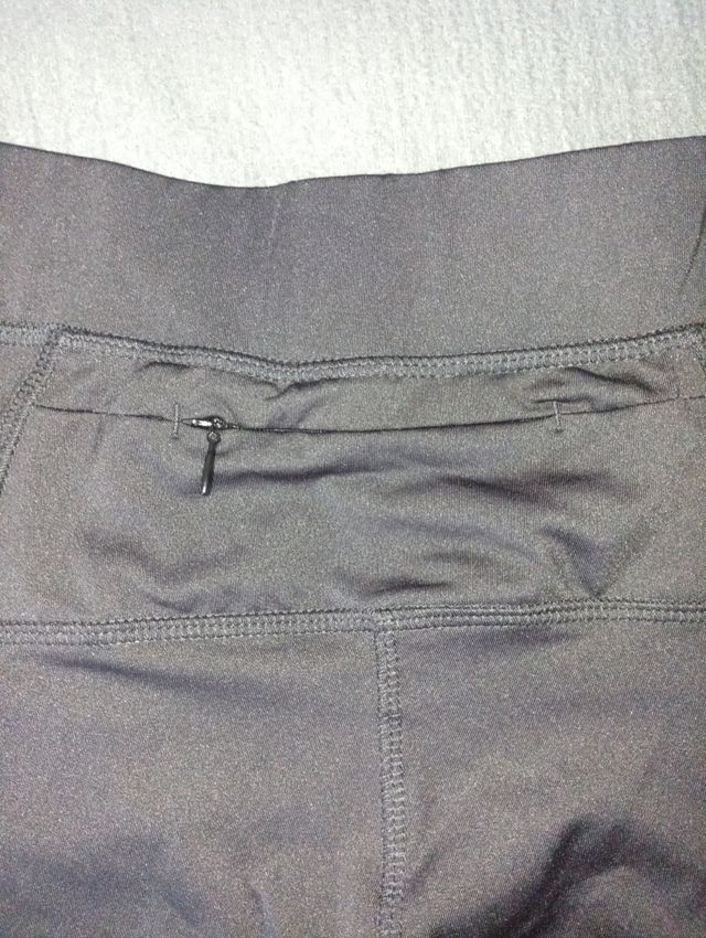 Pantalón corto deportivo