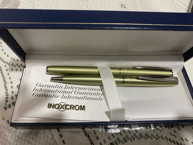 estuche de pluma y boligrafo