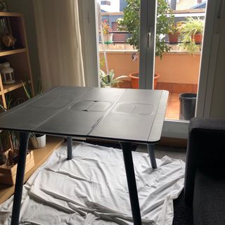 mesa de terraza robusta sin sillas“negociable”