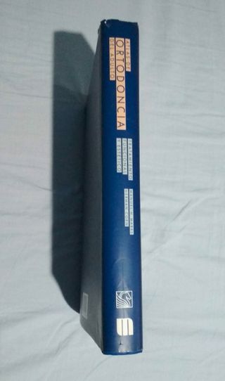 Libro "Atlas de ortodoncia del adulto" (1992)