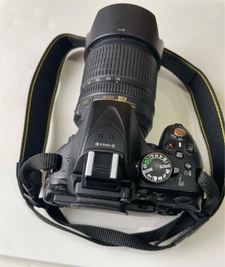 REFLEX NIKON D5200 + Objetivo 18-150MM VR