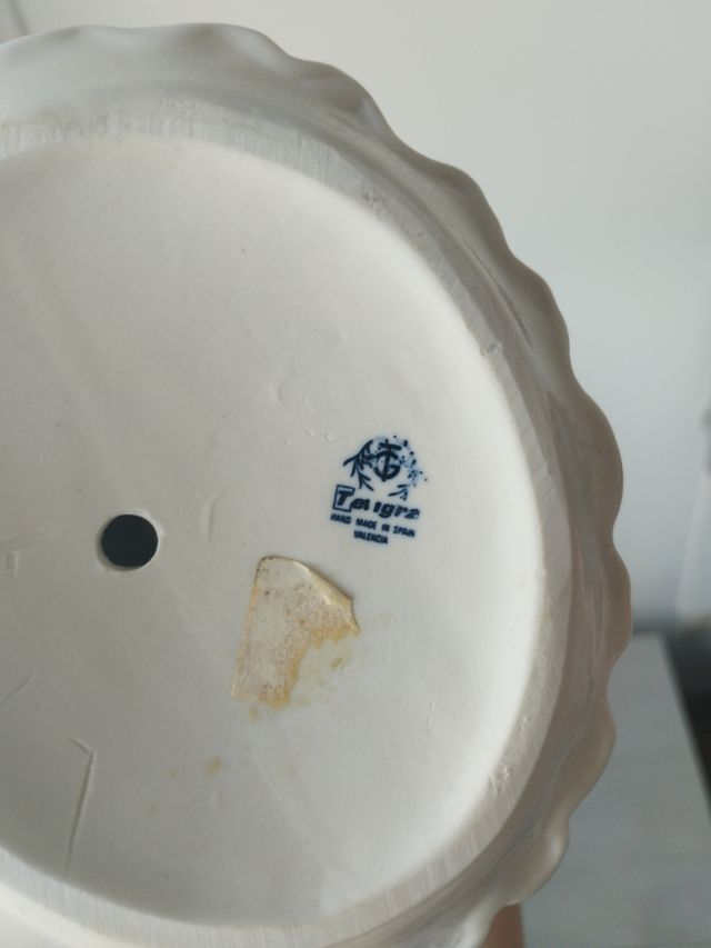 Figura porcelana Tangra antigua