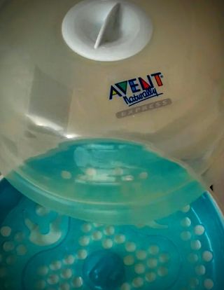 Esterilizador bibes Avent