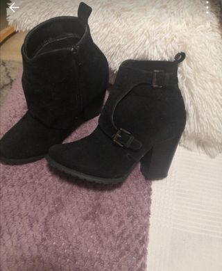 Botines negros tacón