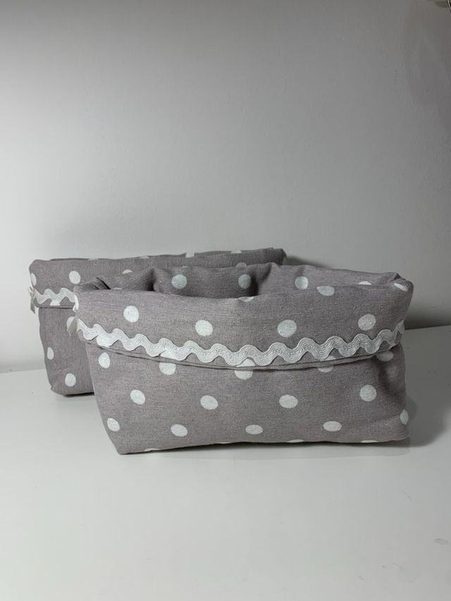 Coppia di cestini multiuso grigio pois