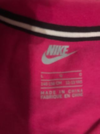 camiseta de Nike talla 12-13 años