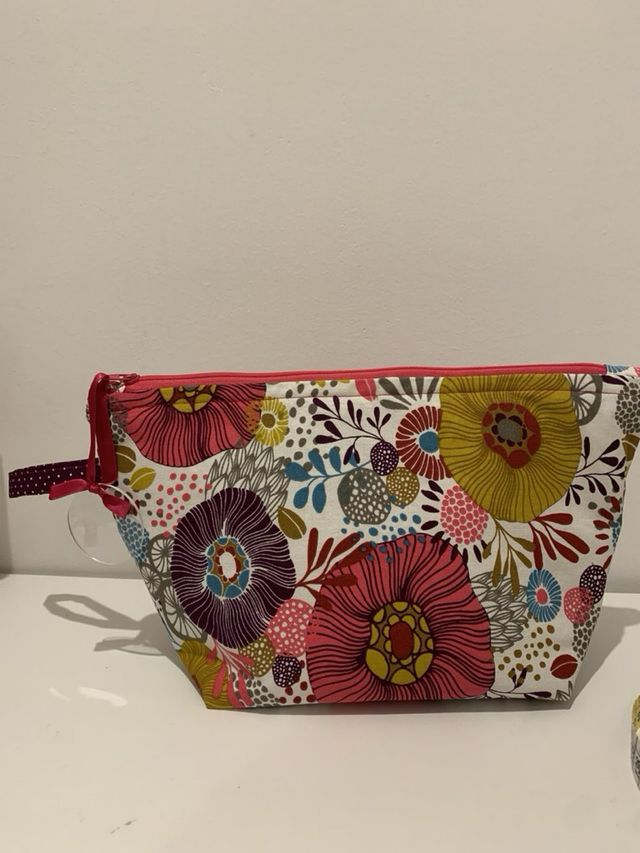 Pochette Maxi floreale/viola pois