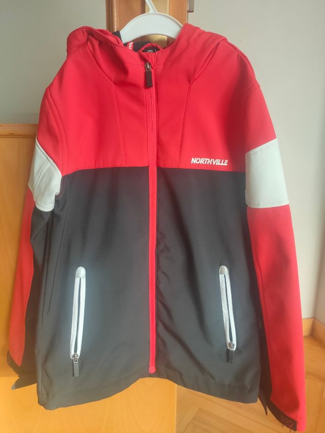 Chaqueta repelente de agua