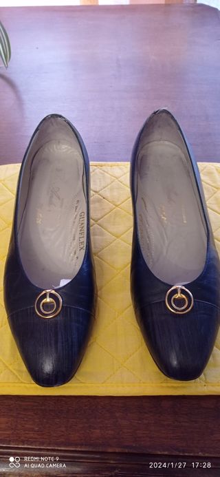 ZAPATOS DE PIEL DE MUJER