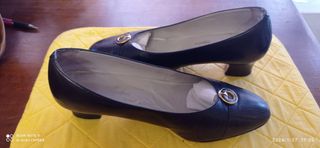 ZAPATOS DE PIEL DE MUJER