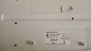 TECLADO INALÁMBRICO LOGITECH.