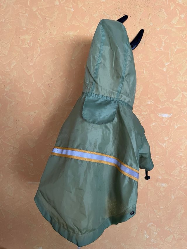 chubasquero de perro