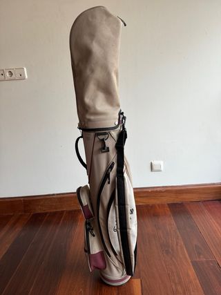Oportunidad de bolsa y palos de golf Calaway.