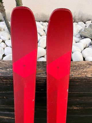 Esqui Wedge 150€ regalando bolsa y bastones