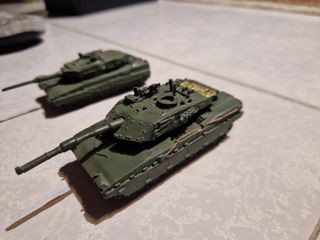 2 Modellini carro armato 