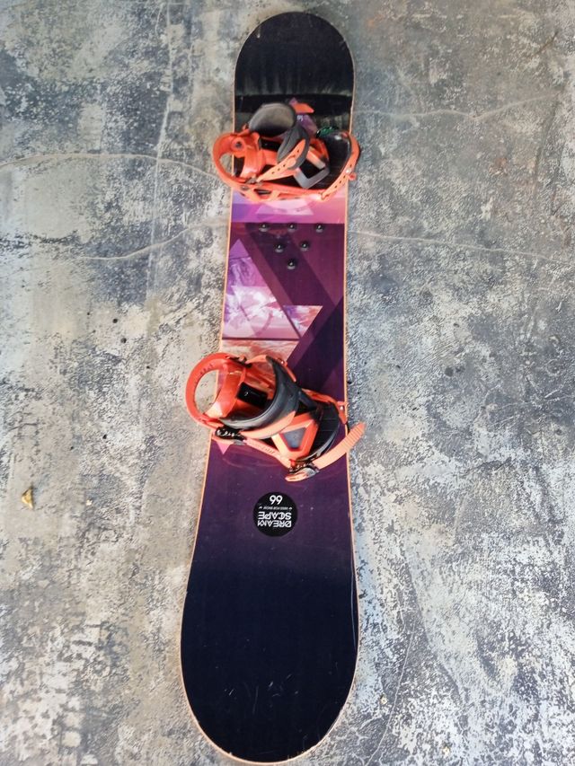 TABLA SNOWBOARD CON FIJACIONES