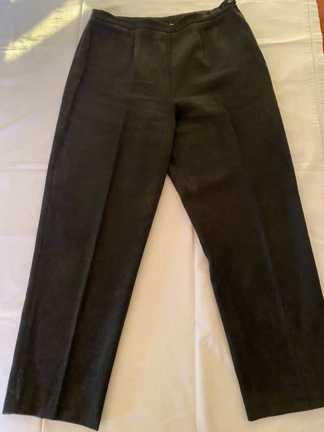 Due paia di pantaloni donna taglia 44