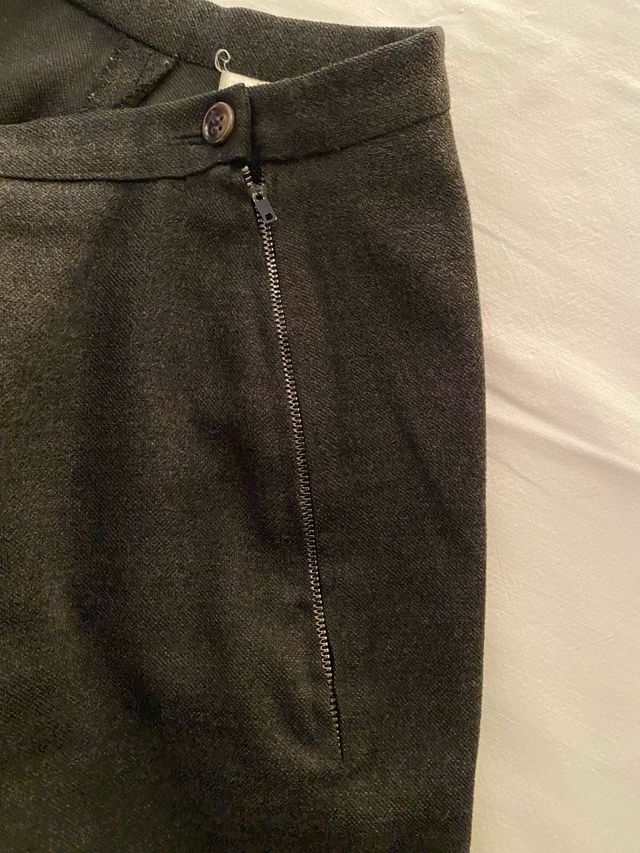 Due paia di pantaloni donna taglia 44