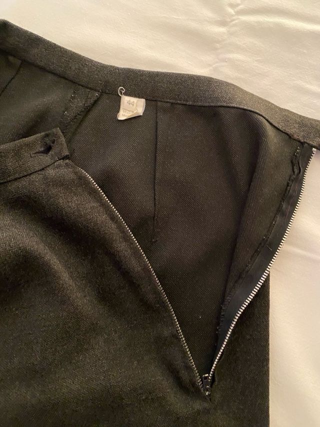 Due paia di pantaloni donna taglia 44